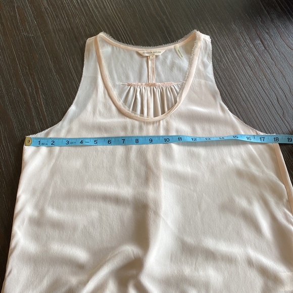 Rebecca Taylor ladies silk blouse in tank top style. Size 2. - Picture 7 of 11